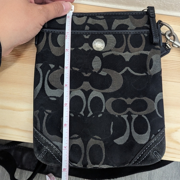 Vtg Coach Optic Signature logo Swingpack Crossbody Shoulder Bag Purse Y2K Black - Picture 5 of 7